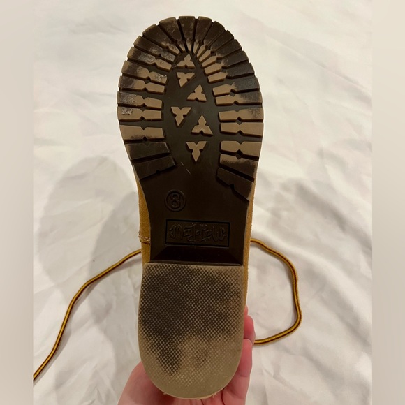 Boots - Picture 3 of 3